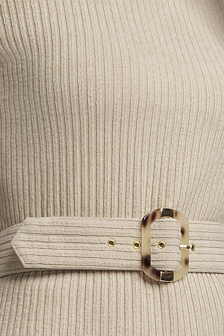 Blusa De Cuello Alto Con Manga Corta