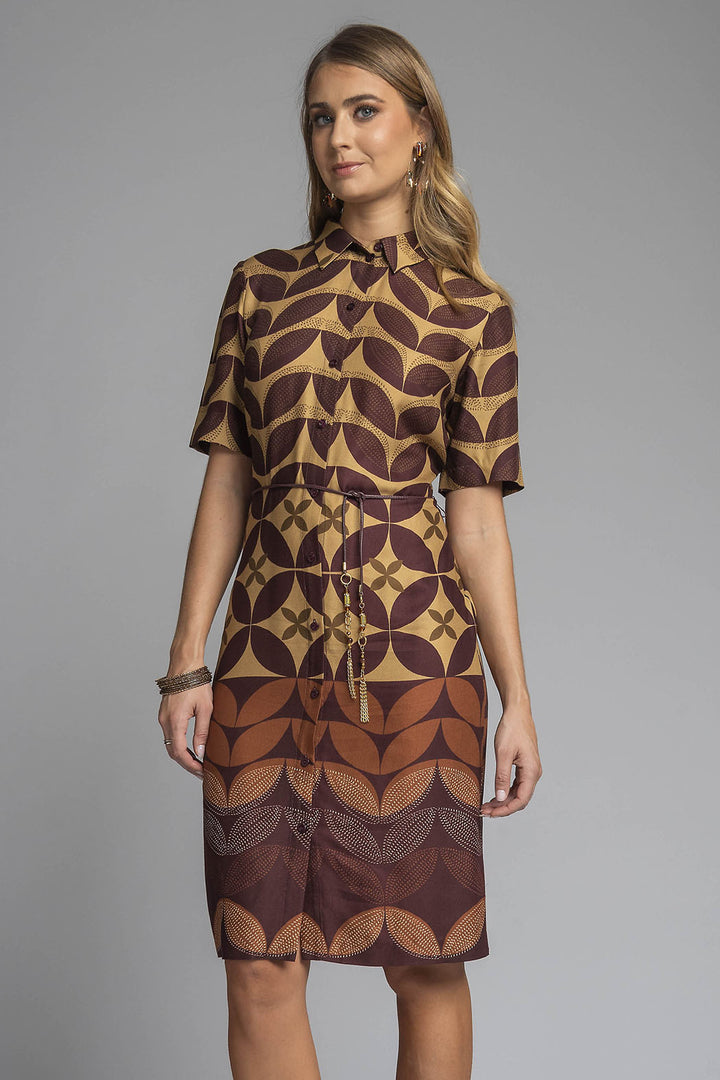 Vestido Camisero Estampado Con Cinturon