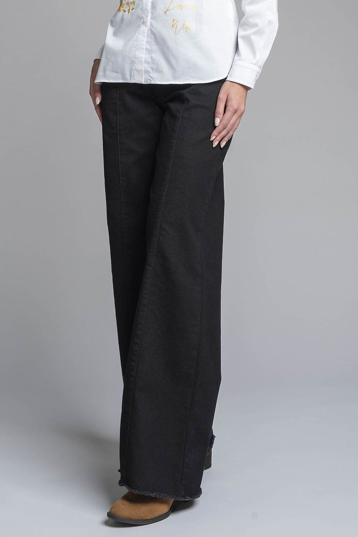 Jeans Corte Ancho Con Bolsas Al Frente