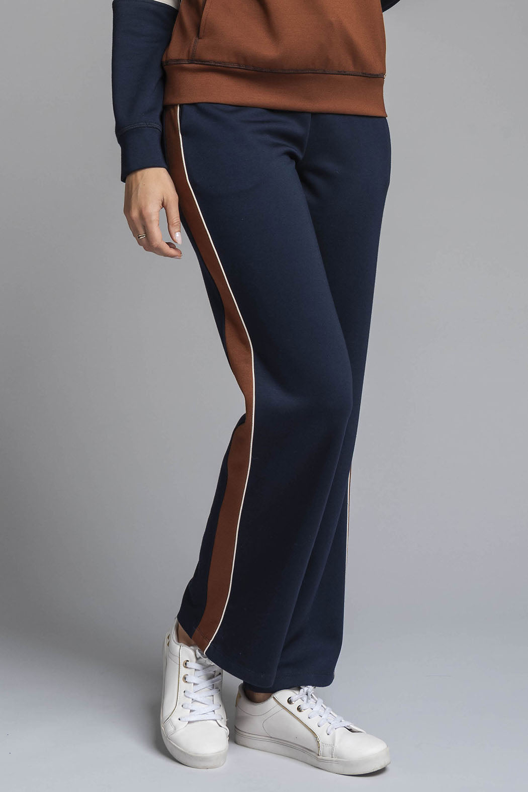 Pants Con Raya En Lateral Y Jareta En Cintura