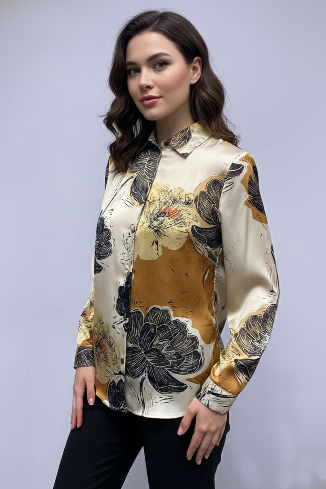Blusa De Satin Con Estampado De Flores