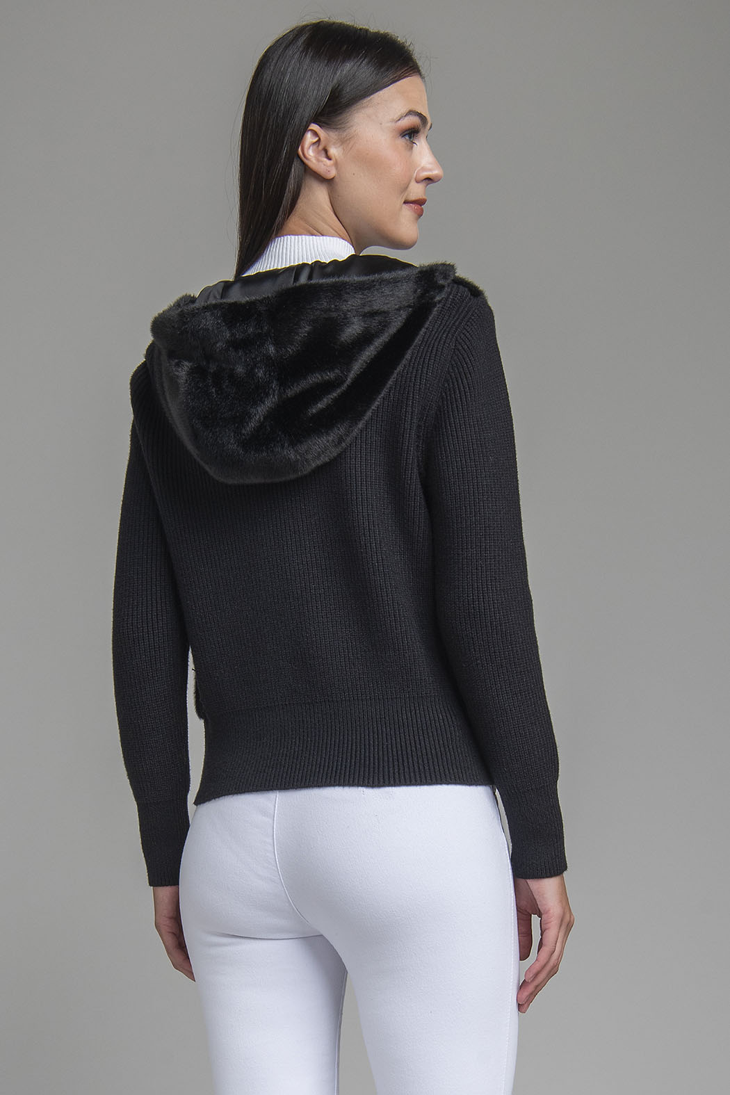 Chamarra Con Peluche En Pecho Y Espalda