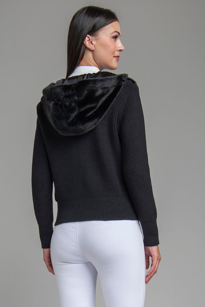 Chamarra Con Peluche En Pecho Y Espalda