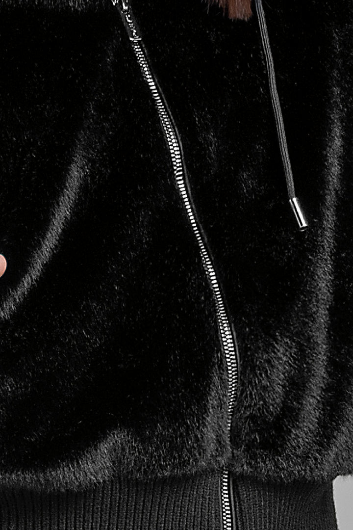 Chamarra Con Peluche En Pecho Y Espalda