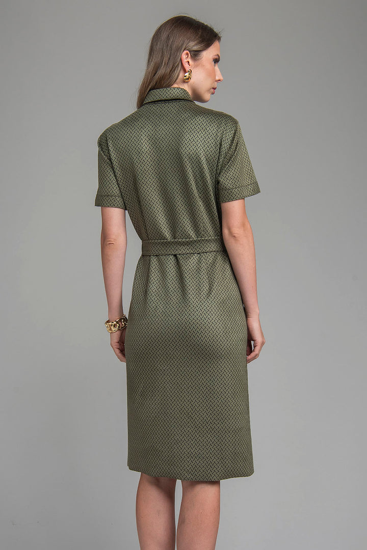 Vestido Con Botones Al Frente