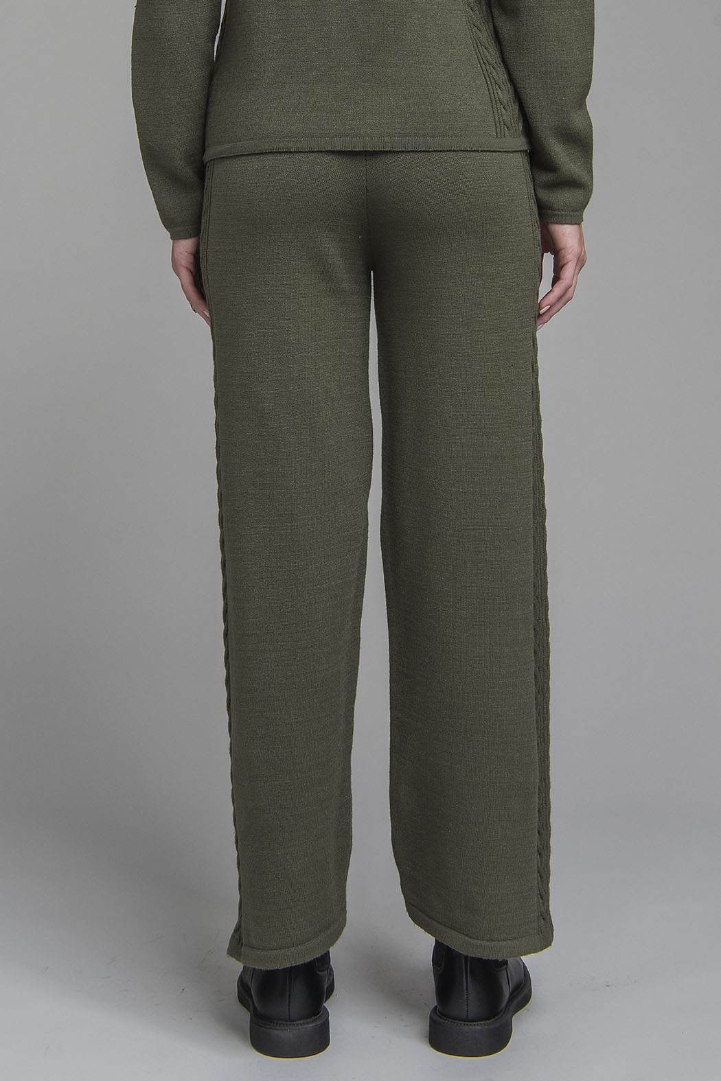 Pantalon De Punto Corte Recto