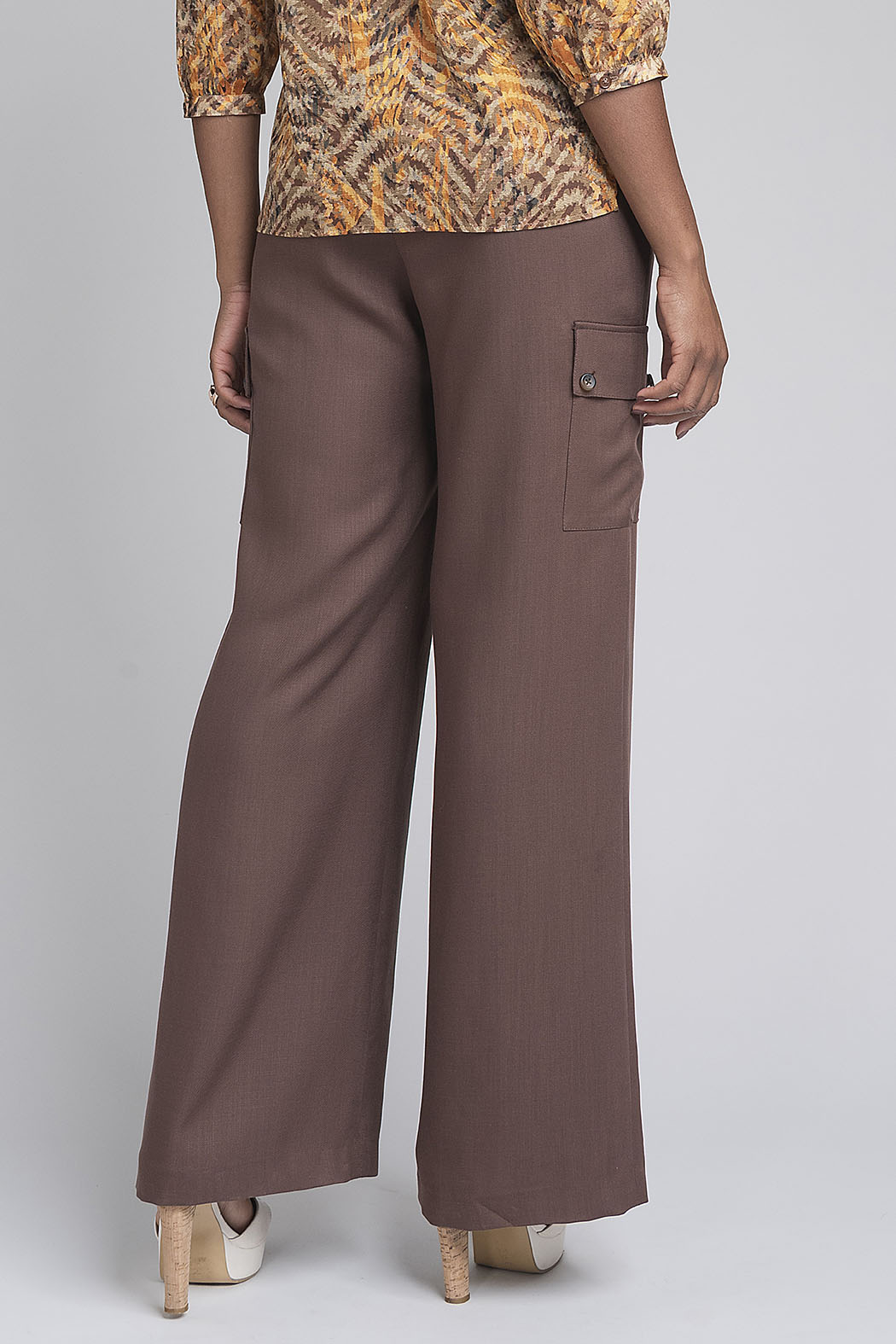 Pantalon Liso Corte Ancho