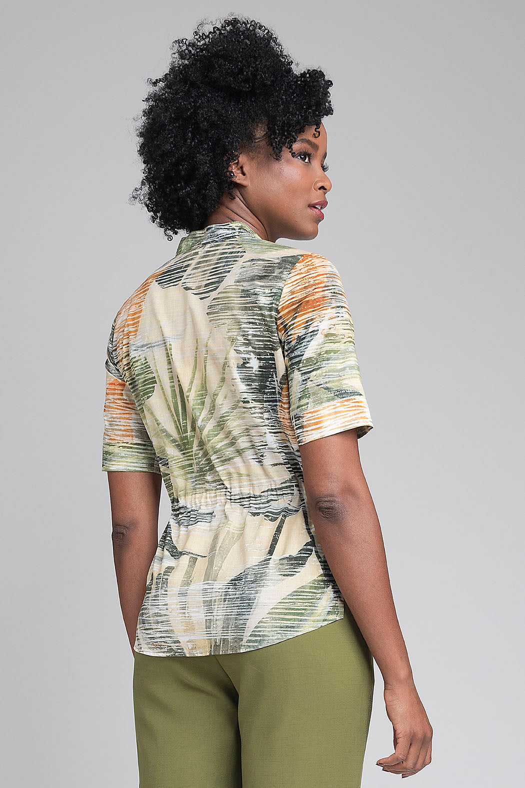 Blusa Con Estampado De Hojas