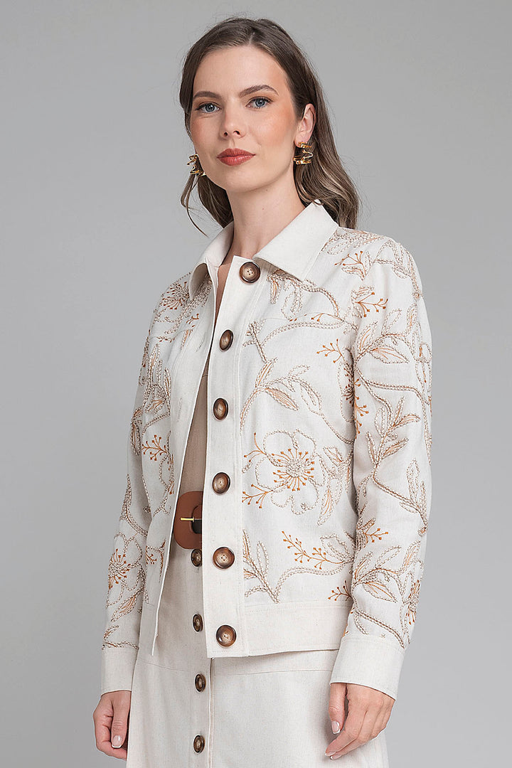 Chamarra Con Detalles Bordados