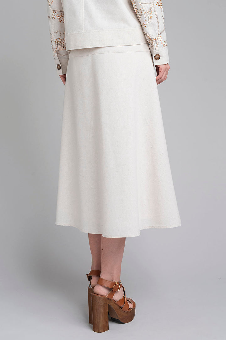 Falda Lisa Con Botones Al Frente