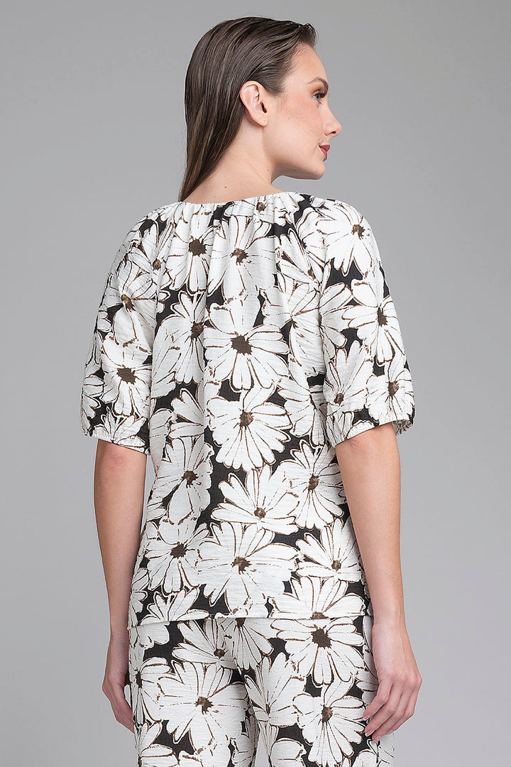 Blusa Estampada Con Manga Corta