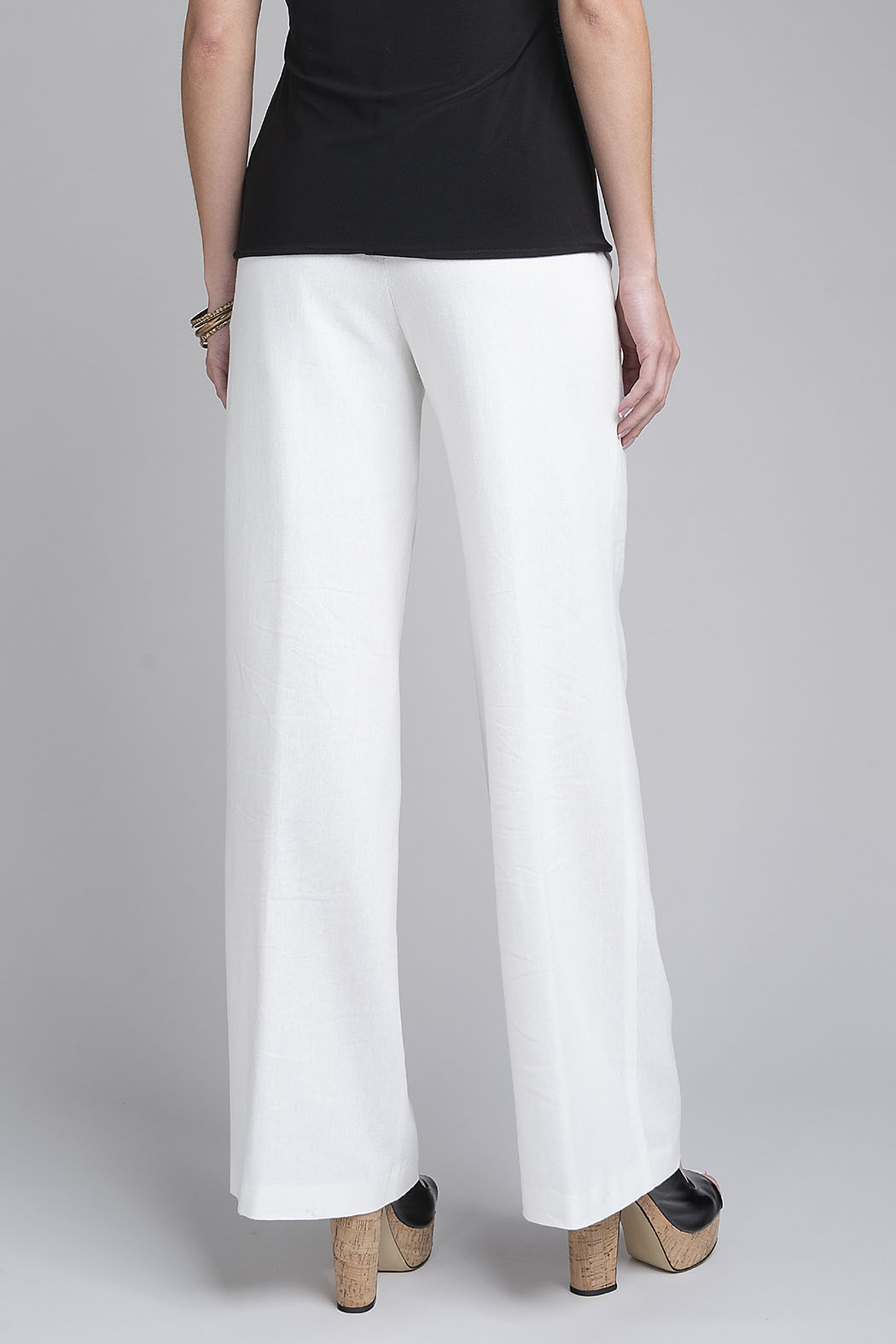 Pantalon Liso Con Bolsas