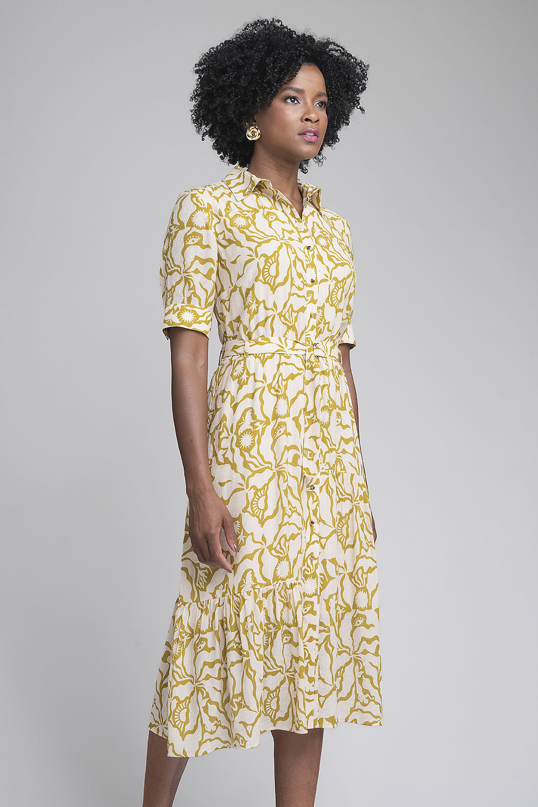 Vestido Estampado Con Manga Corta