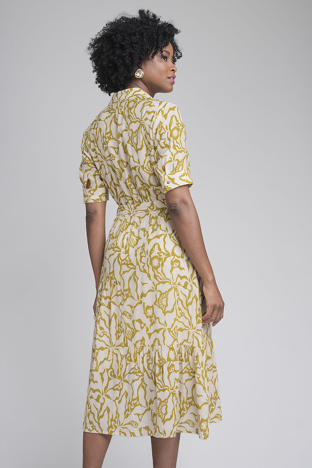 Vestido Estampado Con Manga Corta