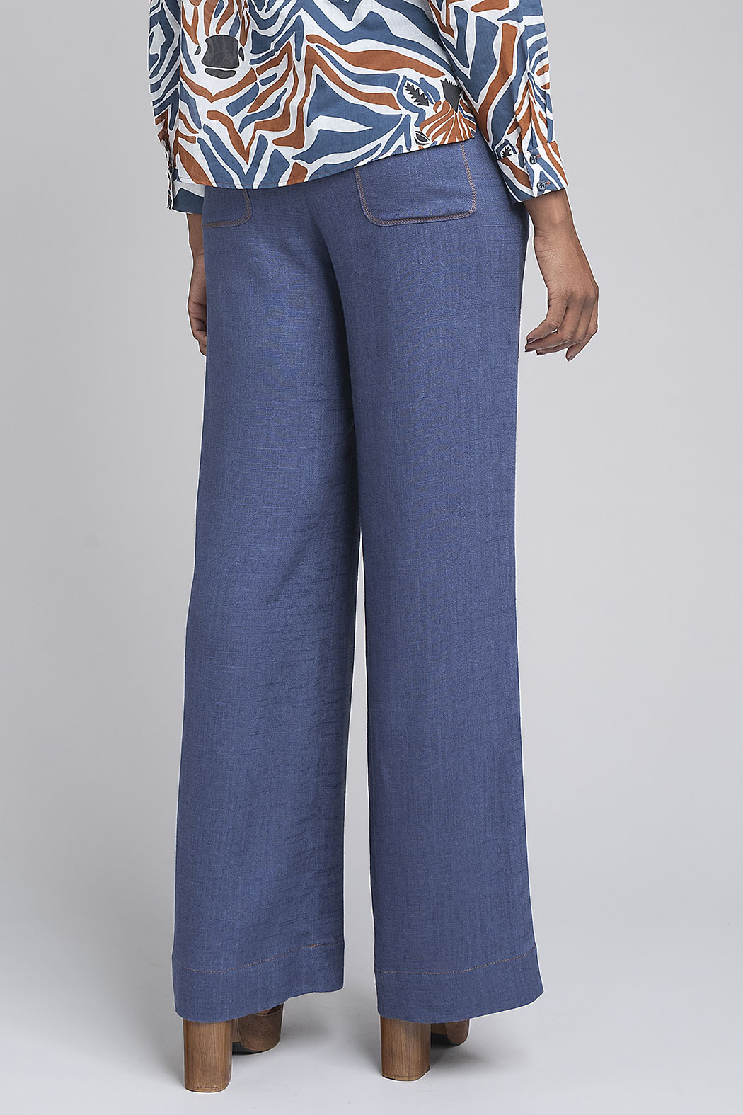 Pantalon Liso Con Resorte En Cintura