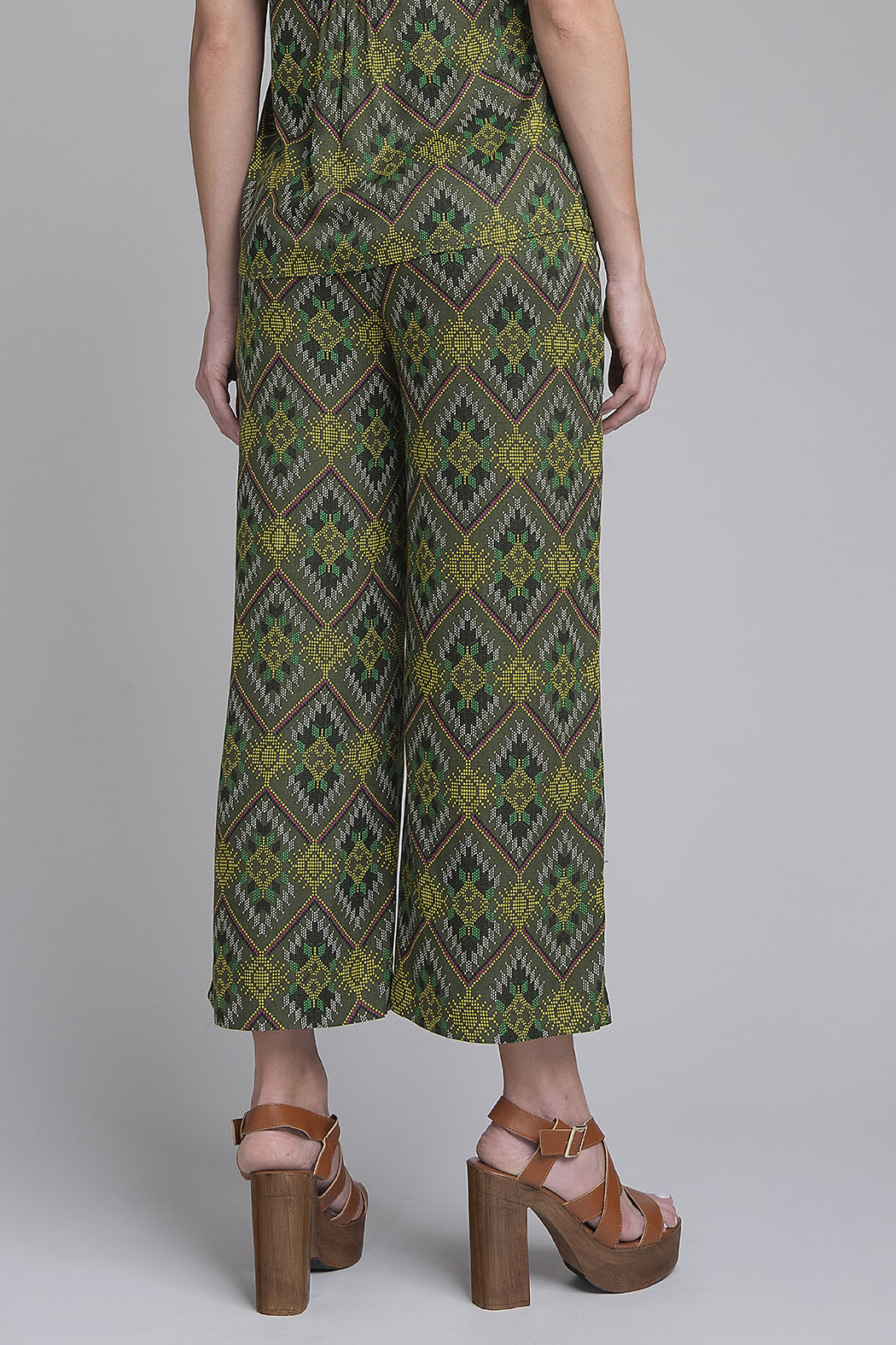 Pantalon Estampado Con Cinturon