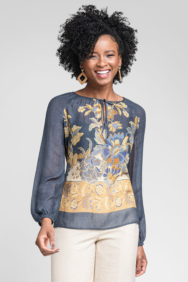 Blusa Estampada Con Transparencia