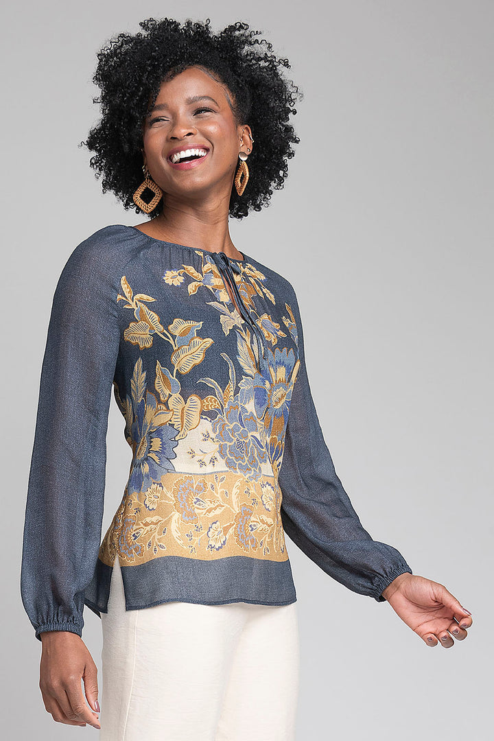 Blusa Estampada Con Transparencia