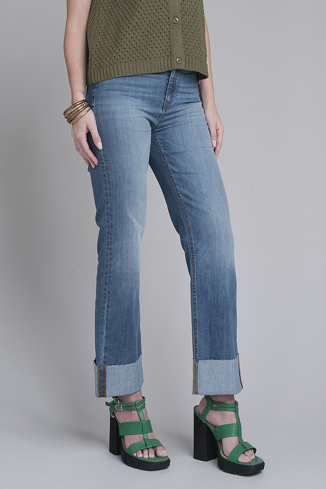 Pantalon De Mezclilla Con Dobladillo