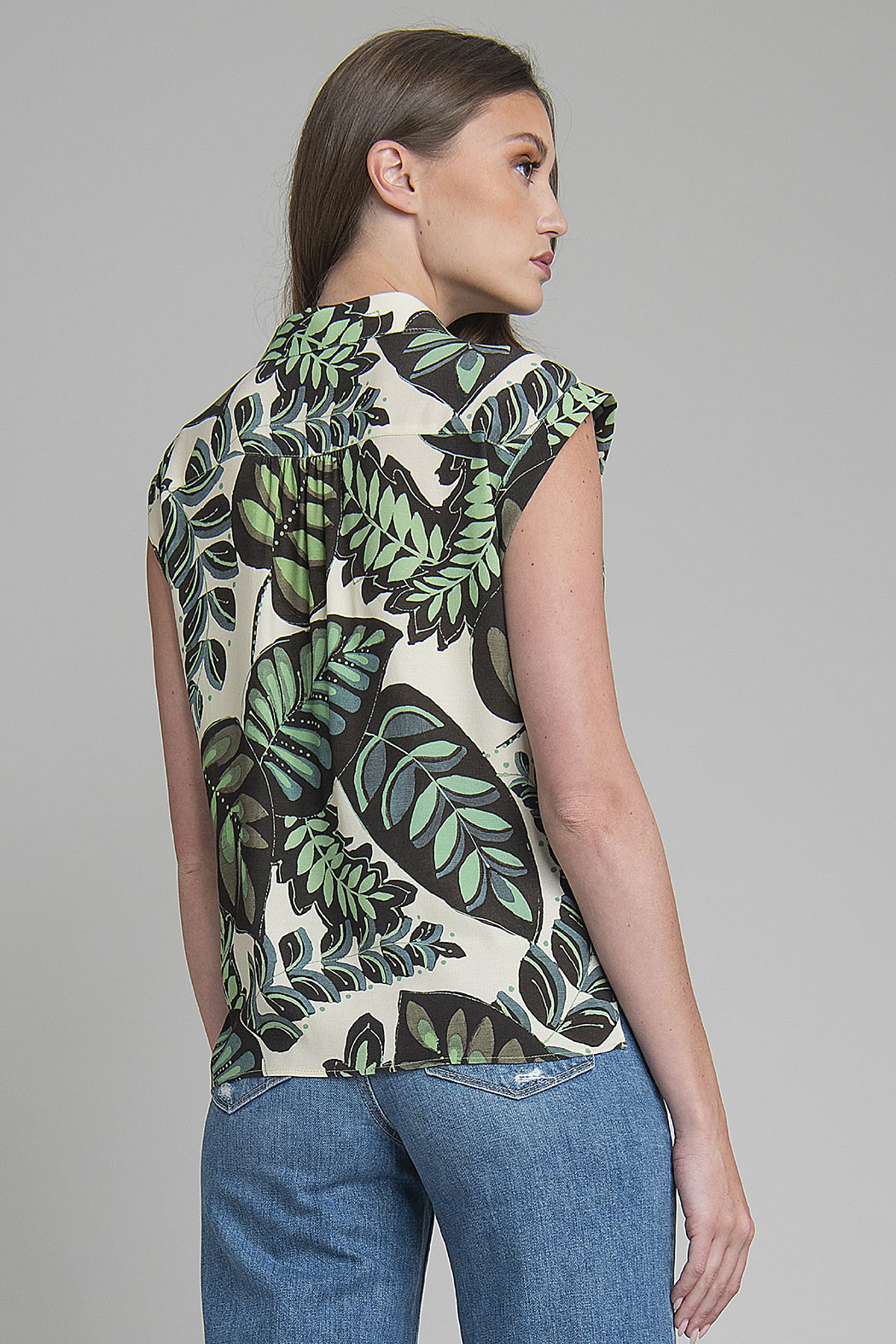 Blusa Con Estampado De Hojas