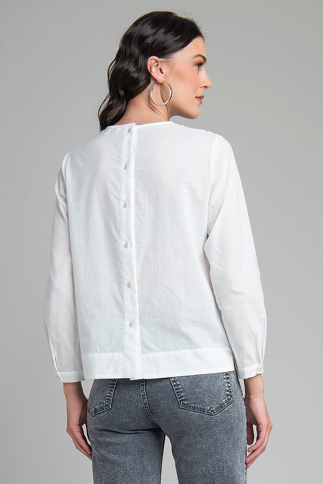 Blusa Con Detalles Bordados
