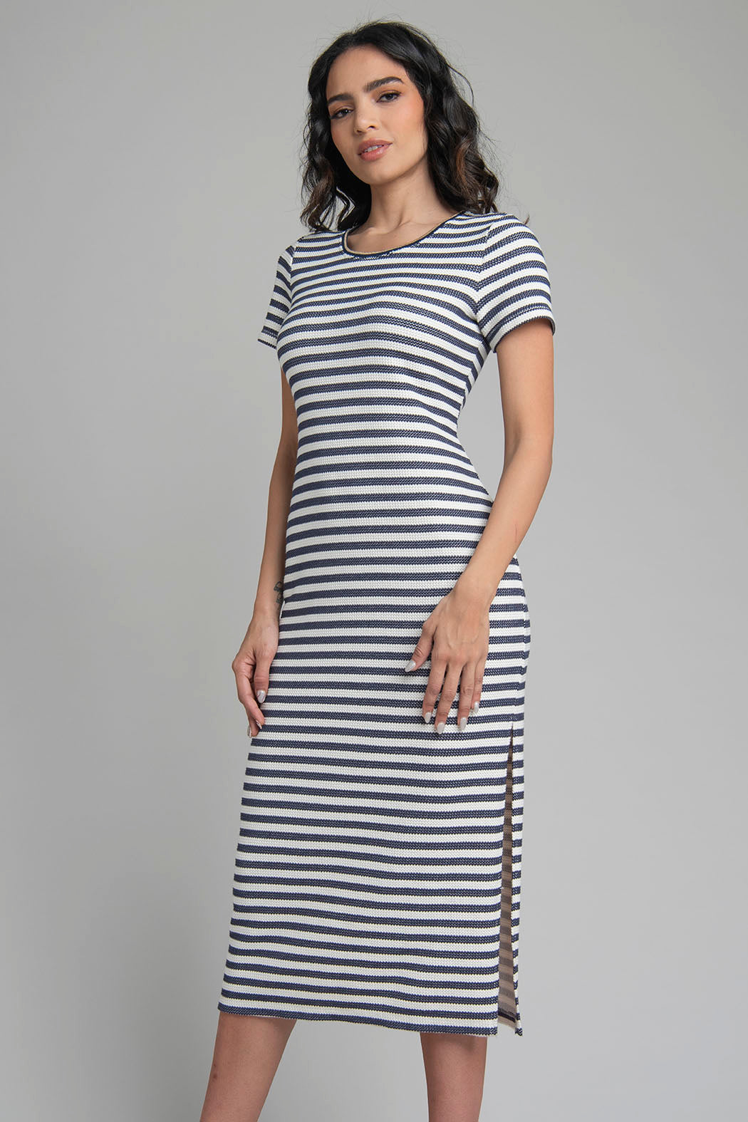 Vestido Largo Con Estampado De Rayas