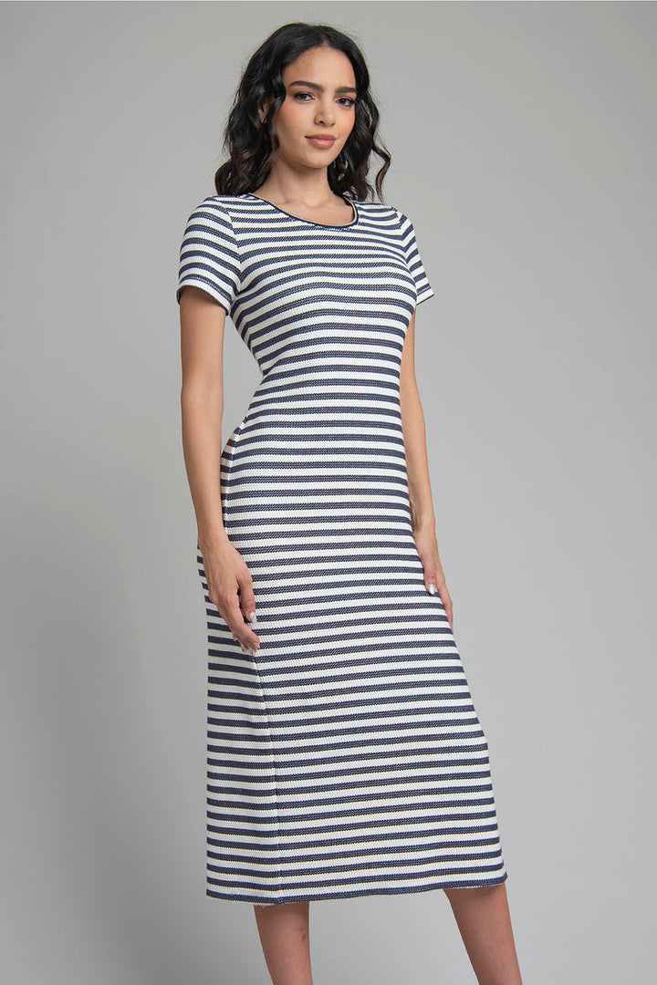 Vestido Largo Con Estampado De Rayas