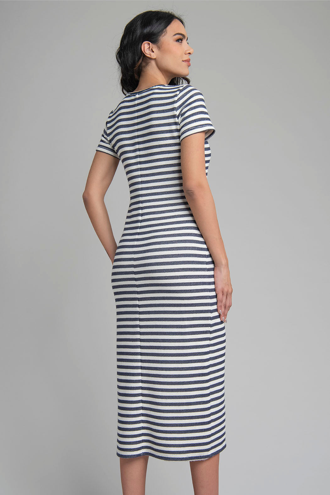 Vestido Largo Con Estampado De Rayas