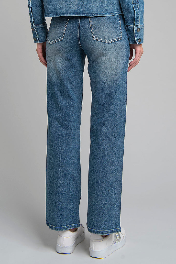 Jeans Corte Recto Con Estoperoles