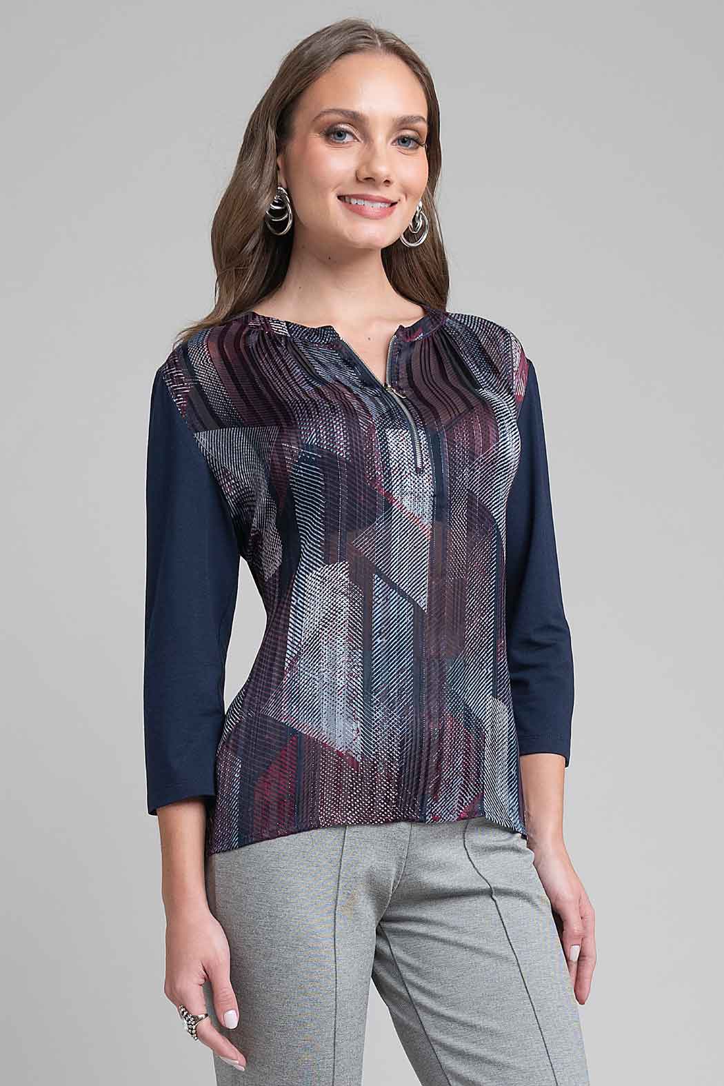 Blusa Estampada Con Medio Cierre Al Frente