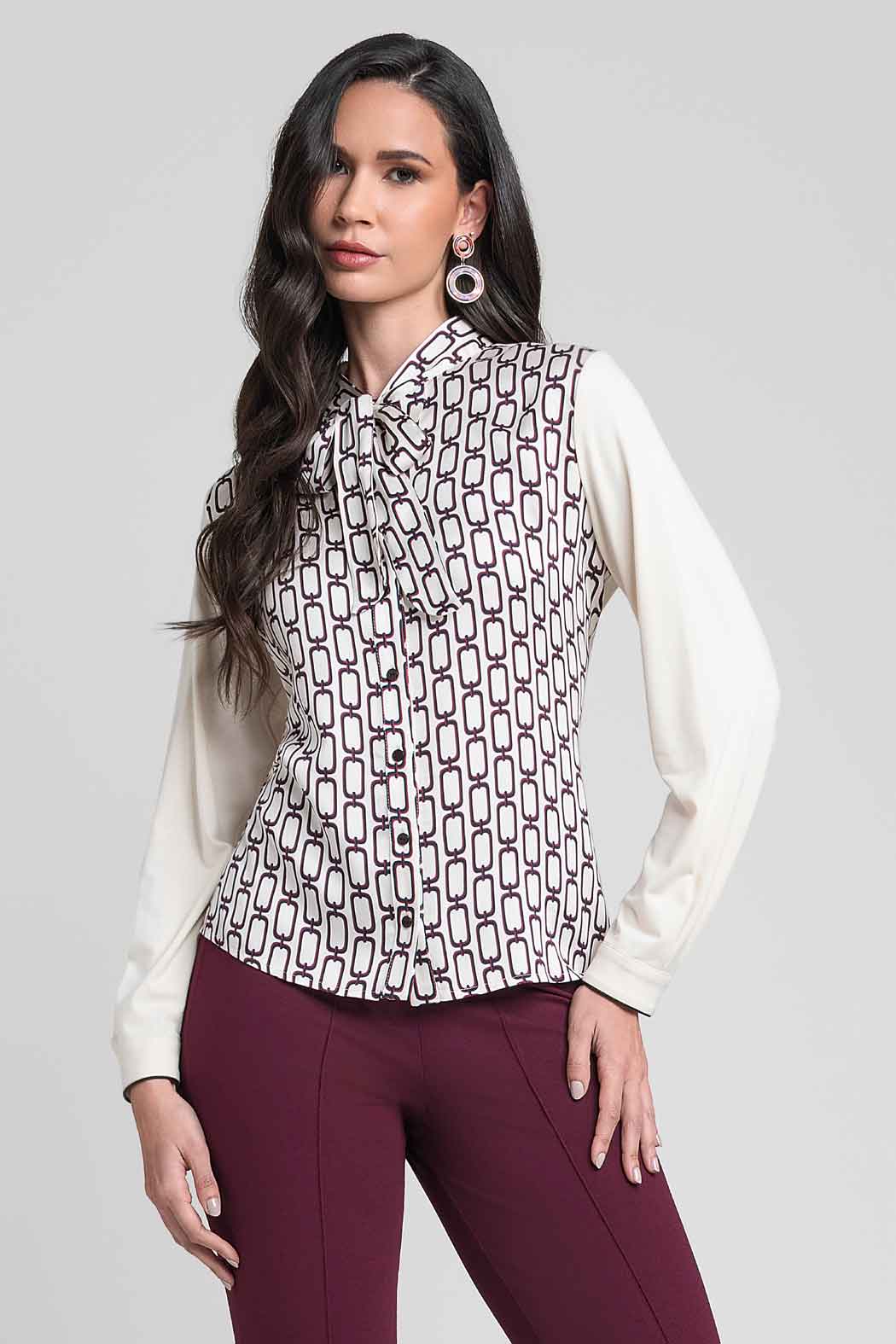 Blusa De Manga Larga Con Corbatin