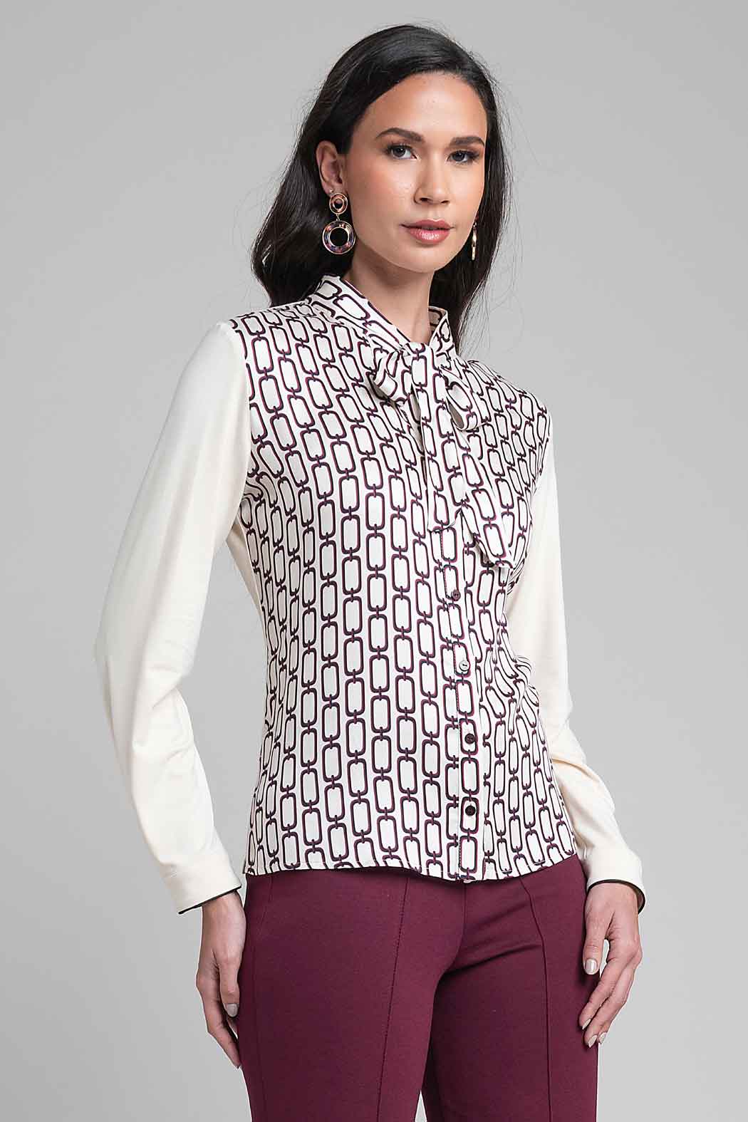 Blusa De Manga Larga Con Corbatin