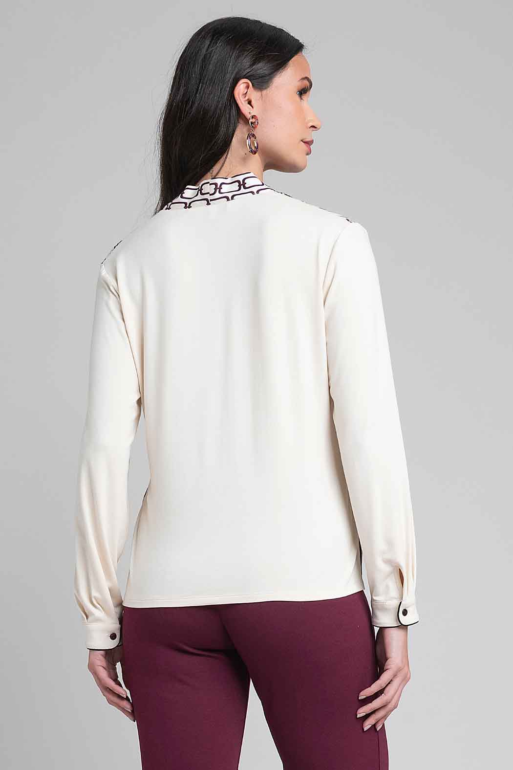 Blusa De Manga Larga Con Corbatin
