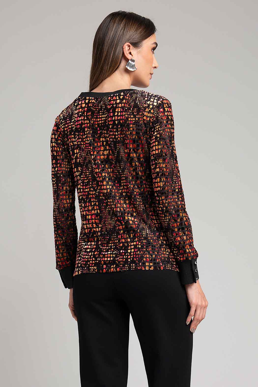 Blusa Estampada Con Manga Larga Y Cuello Redondo