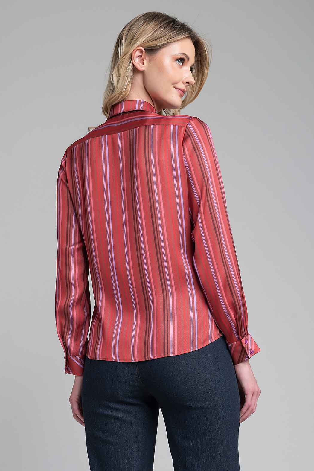Blusa Estampada Con Corbatin
