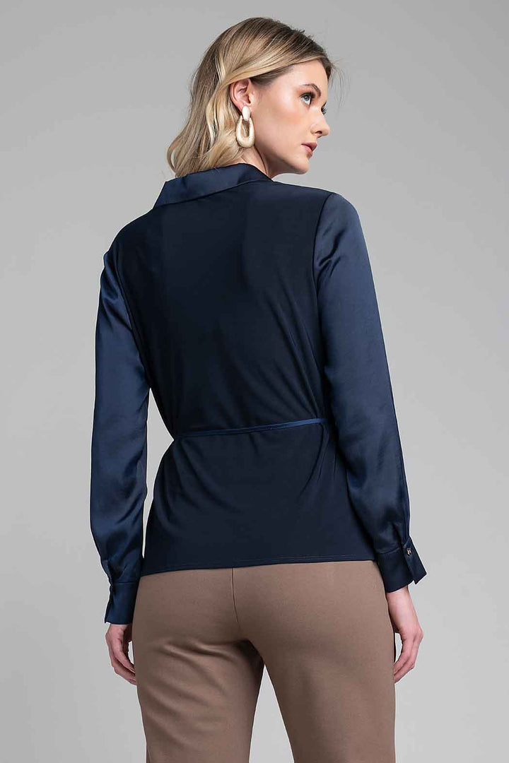 Blusa Lisa De Manga Larga