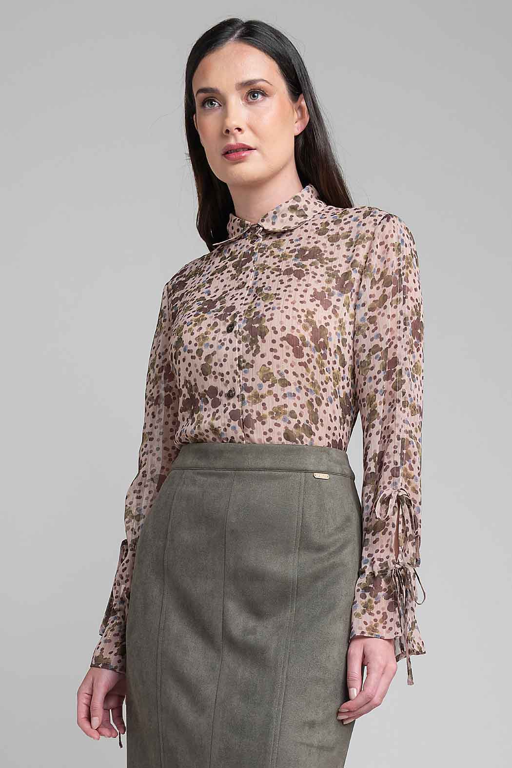 Blusa Camisera Con Estampado Floral
