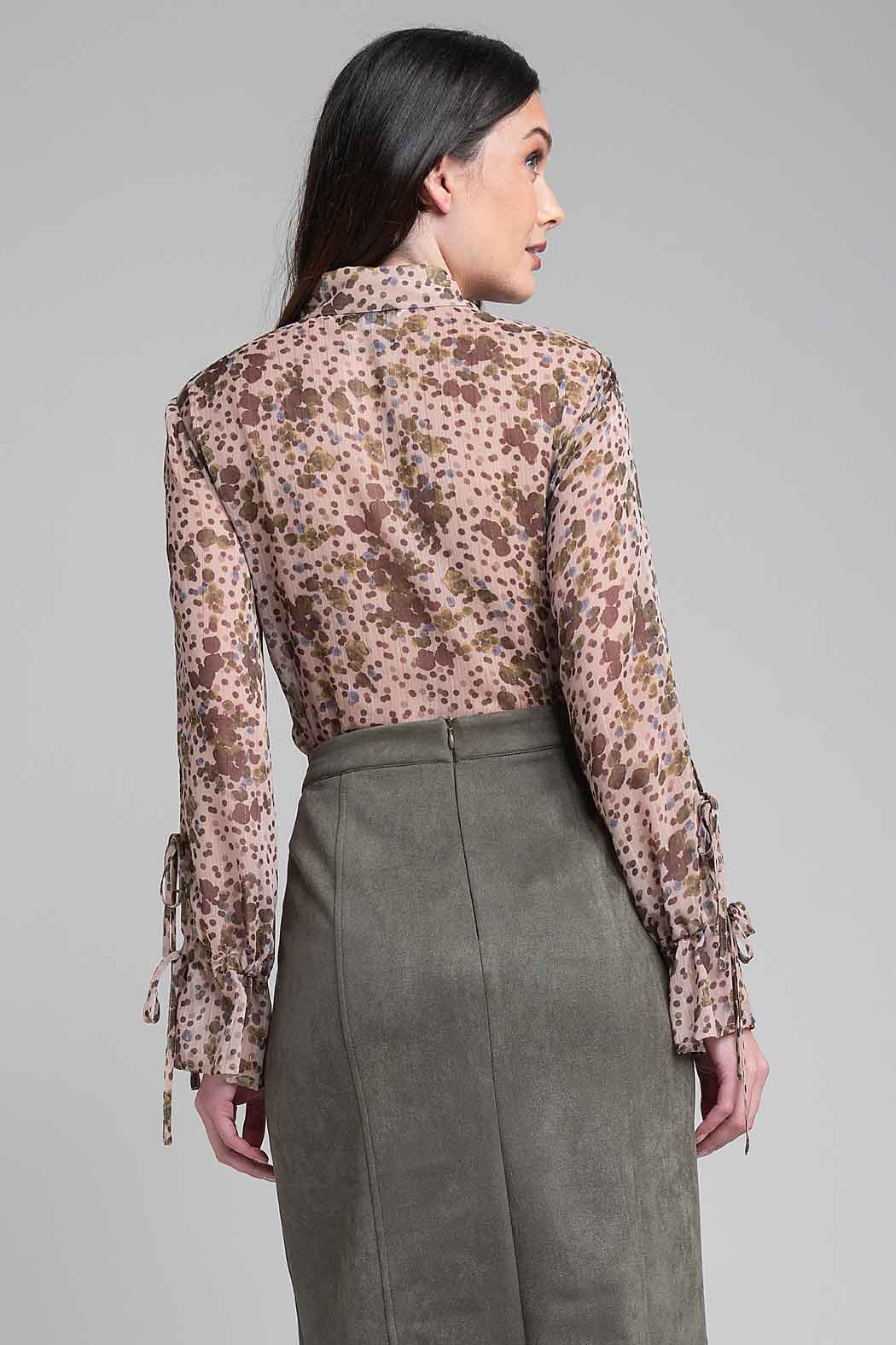Blusa Camisera Con Estampado Floral