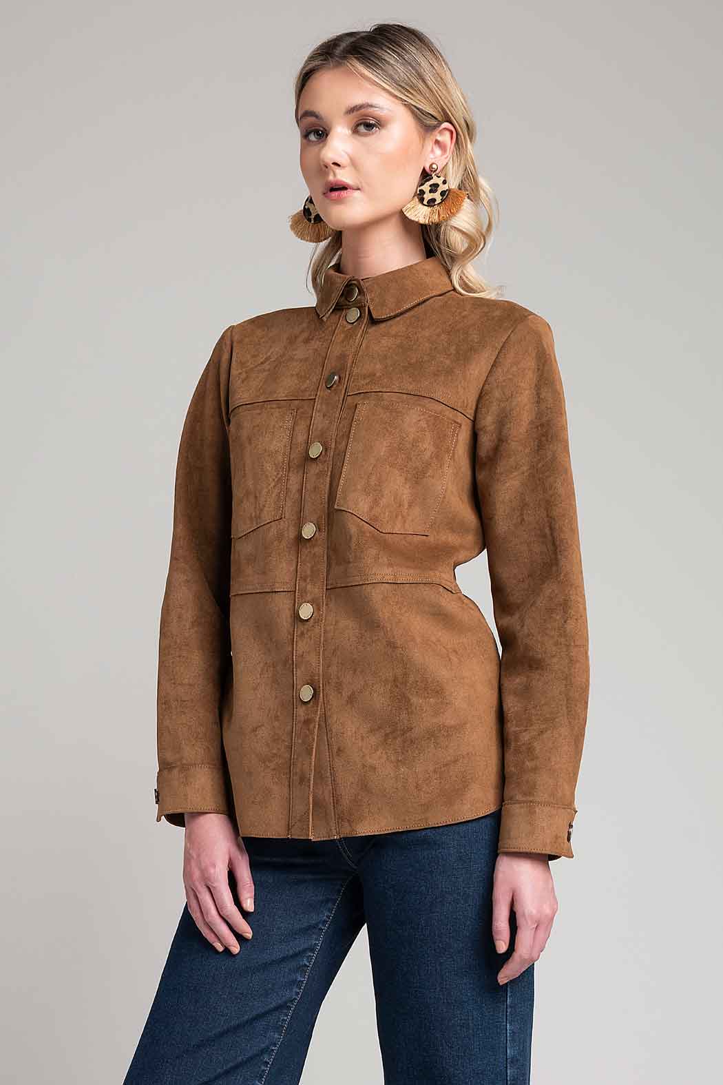 Camisa De Gamusa Con Botones Al Frente