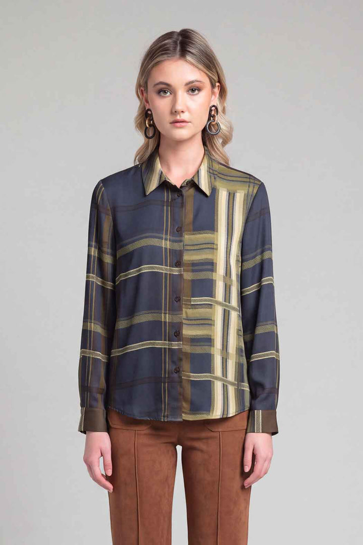 Blusa De Satin Estampada Con Manga Larga