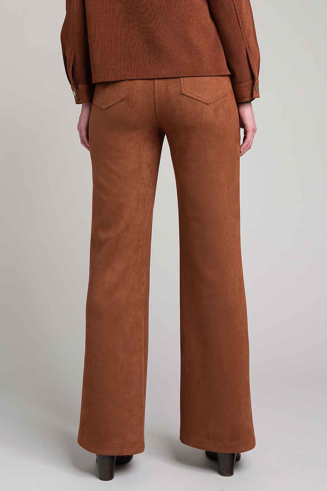 Pantalon De Gamusa Con Bolsas