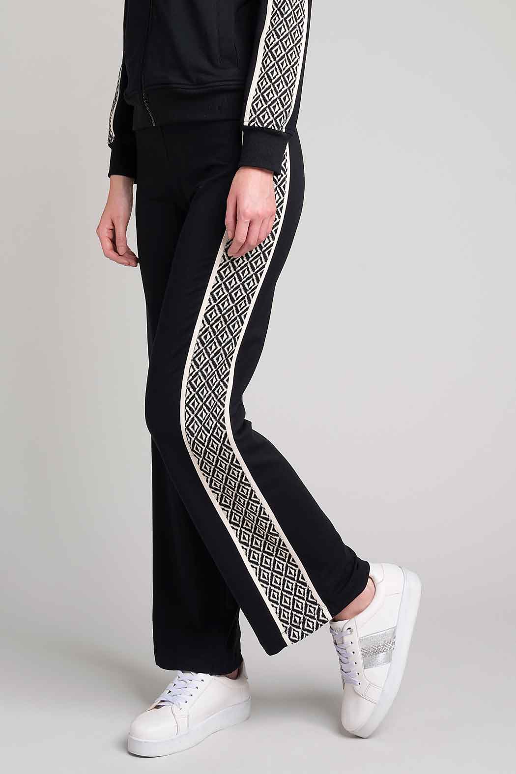 Pants Con Estampado En Laterales