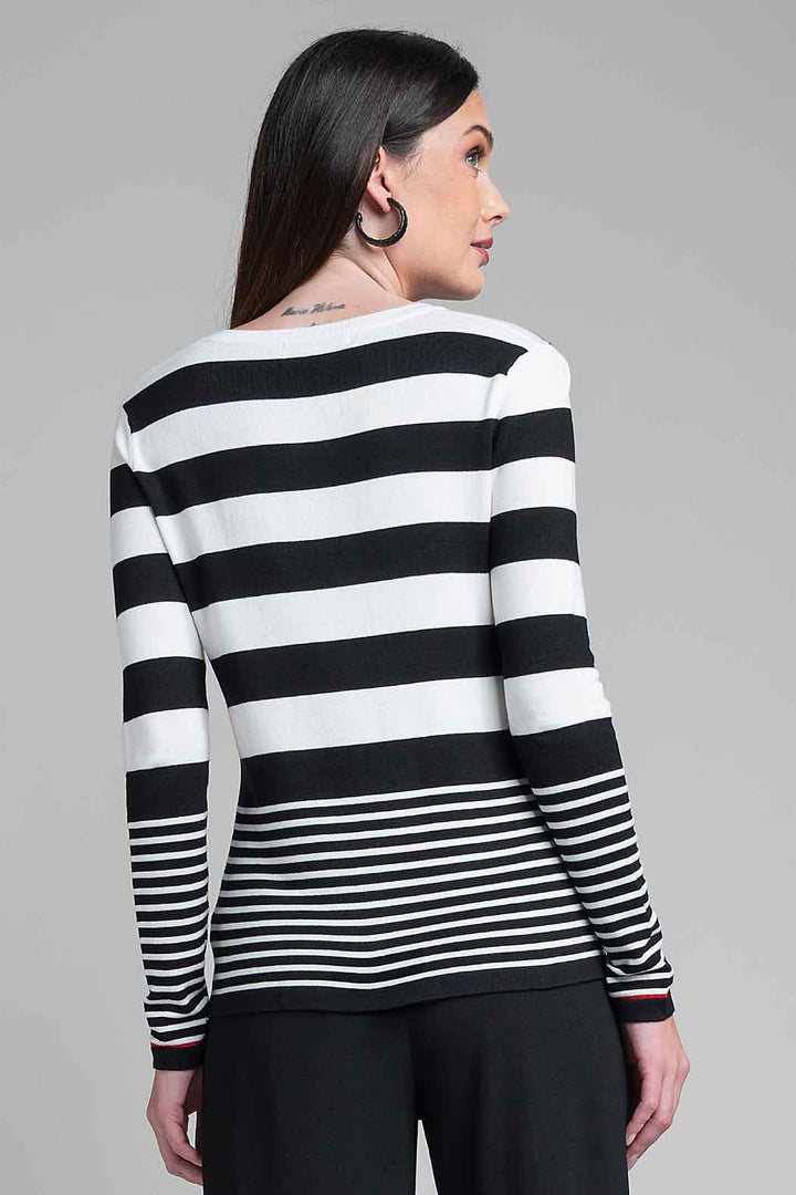 Sueter Con Estampado De Franjas