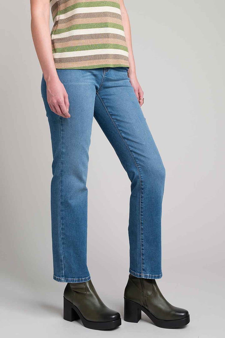 Jeans Deslavado Corte Recto