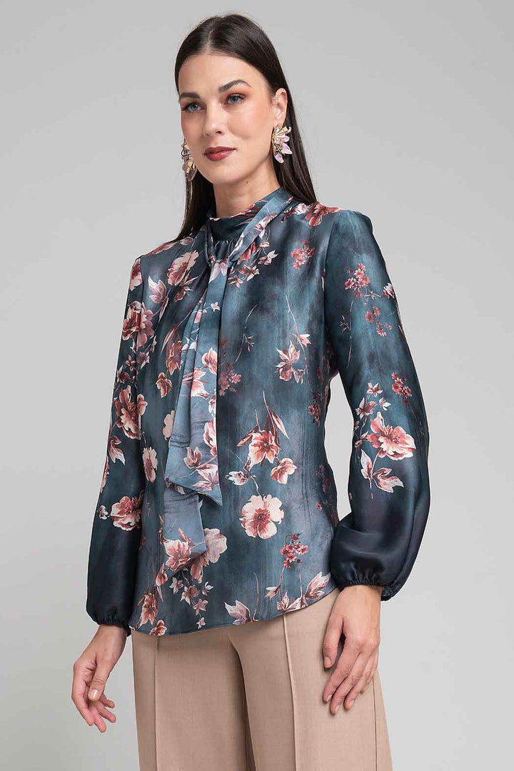 Blusa Con Estampado Floral Y Borbatin