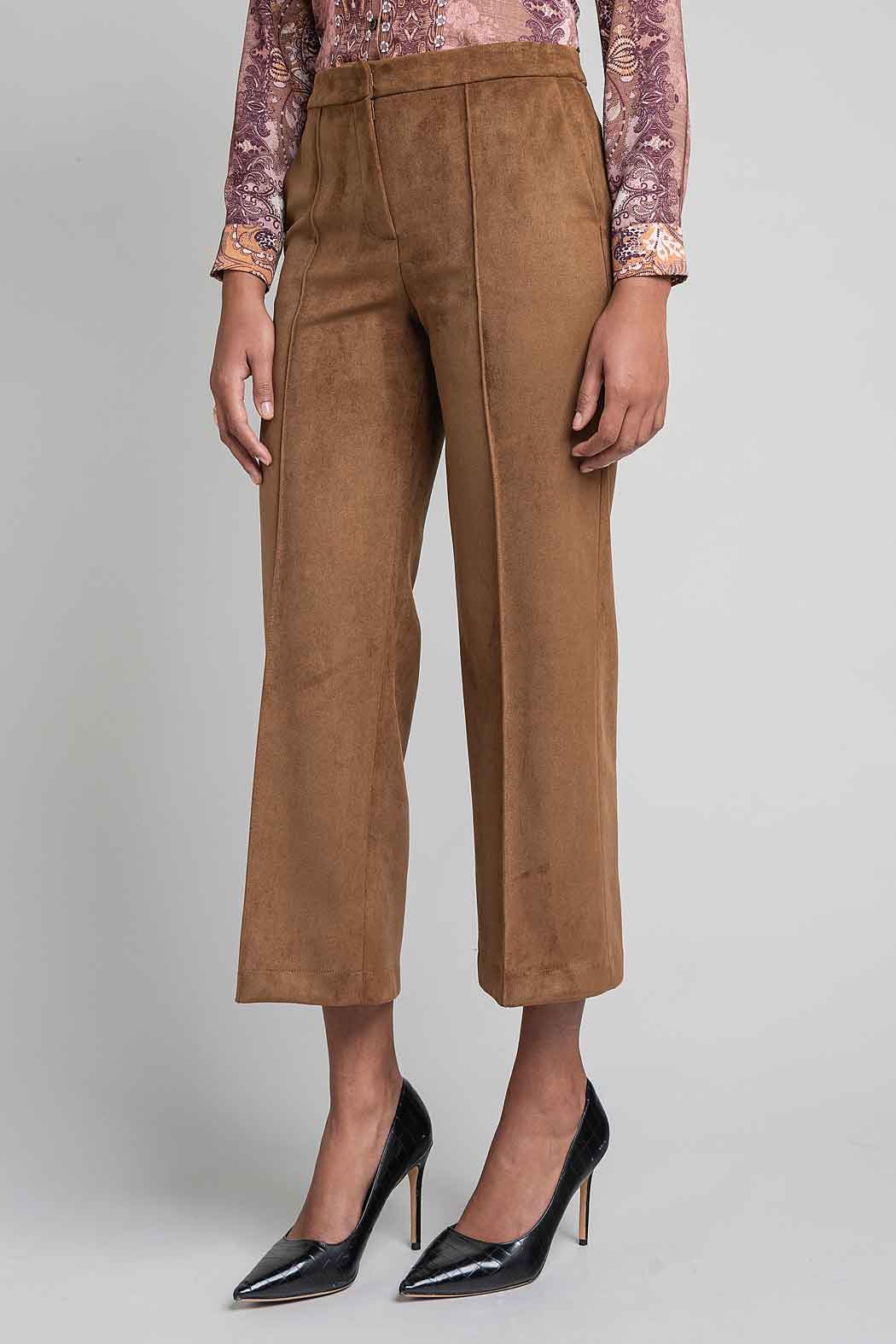 Pantalon De Gamusa Corte Recto