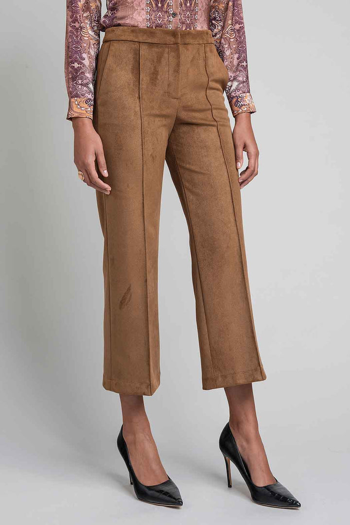 Pantalon De Gamusa Corte Recto