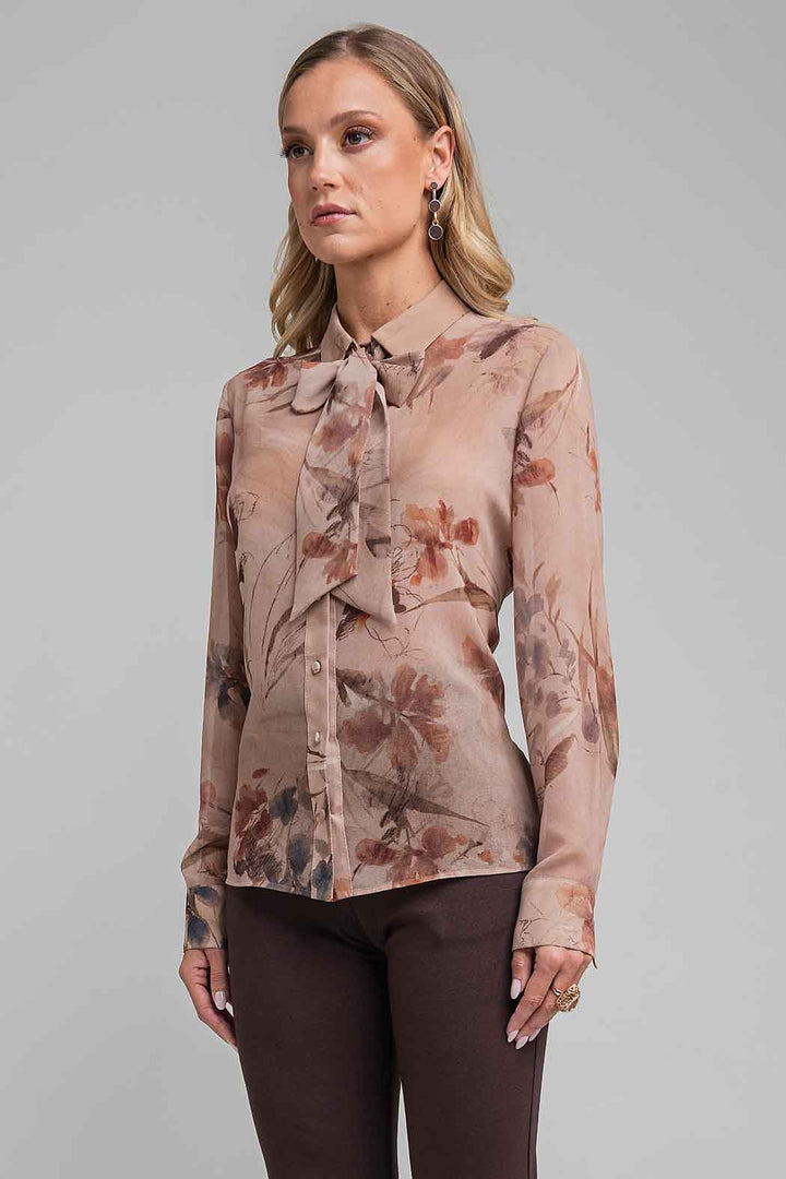 Blusa Con Corbatin Y Estampado Floral