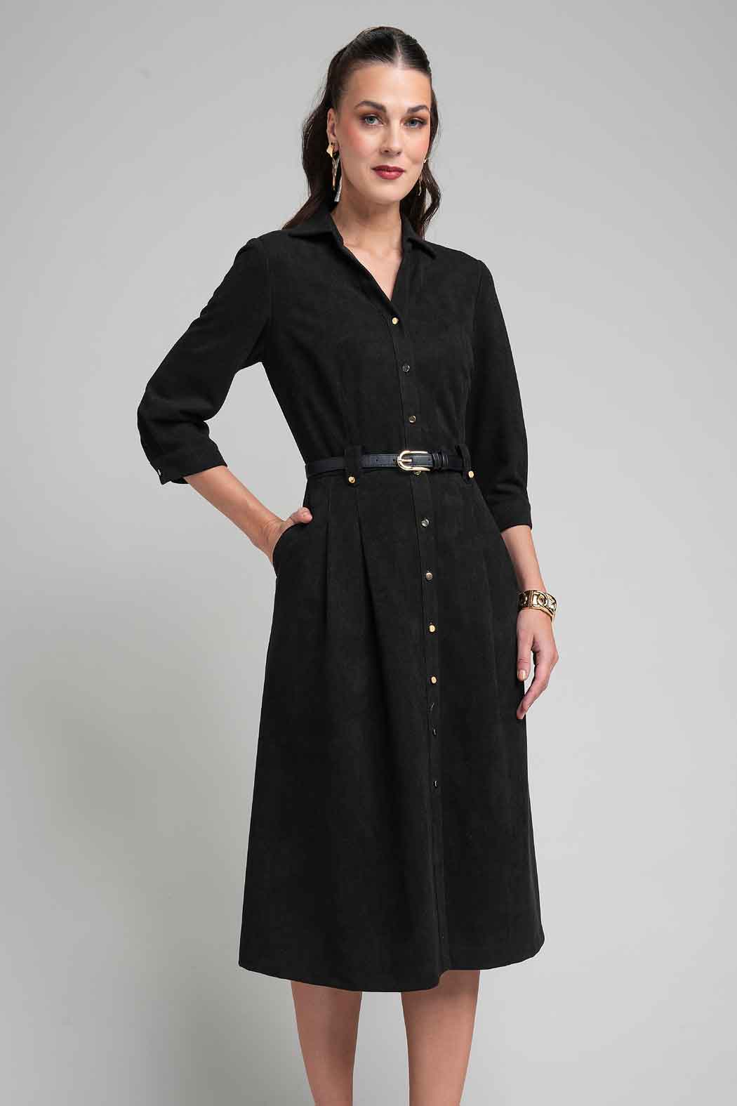 Vestido Con Botones Frontales Y Cinturon