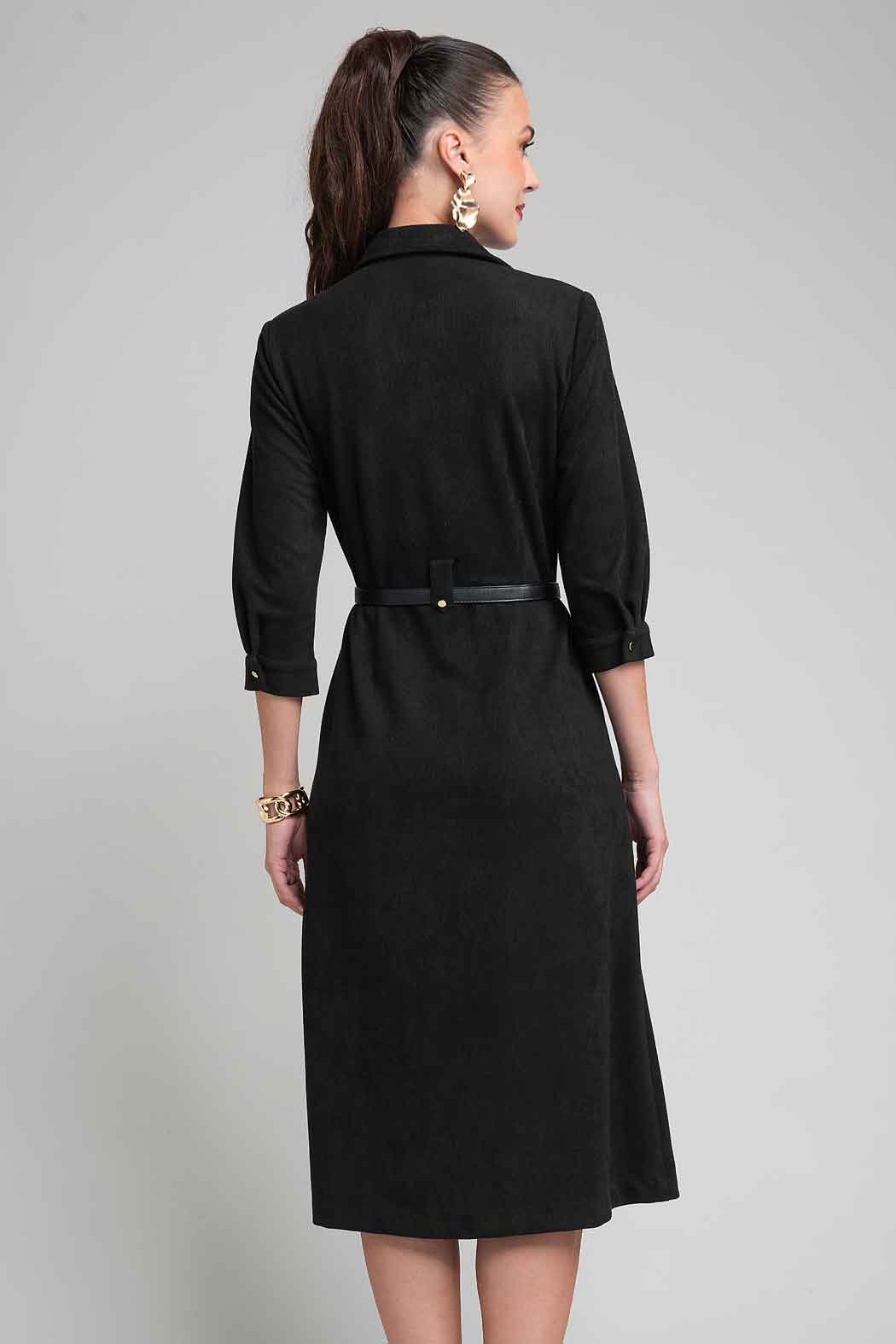 Vestido Con Botones Frontales Y Cinturon